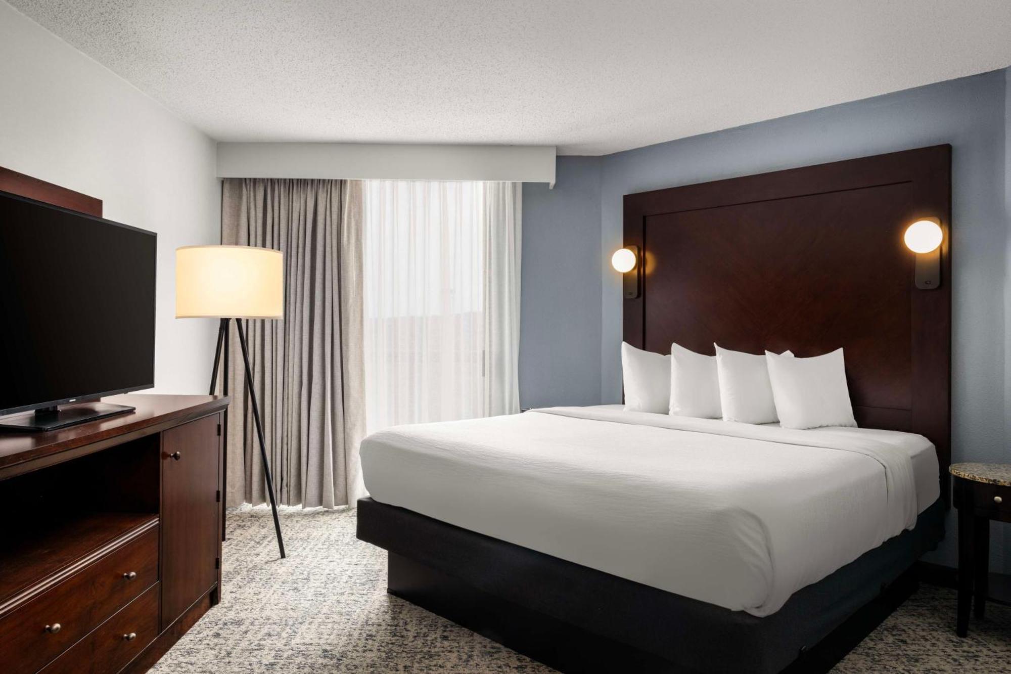 Two-Room King Suite - Non-Smoking