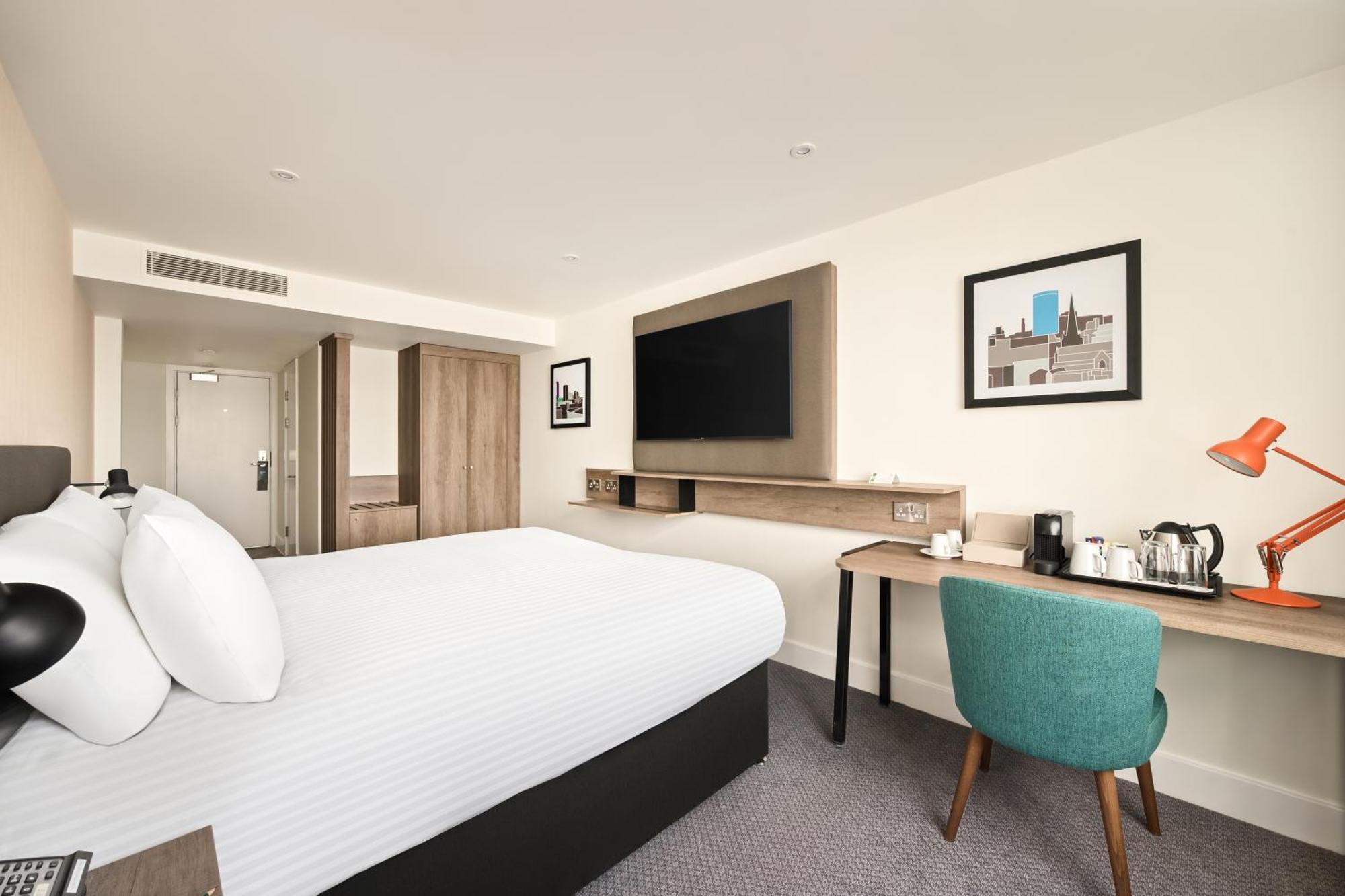 Habitación Premium con cama extragrande y vistas a la ciudad